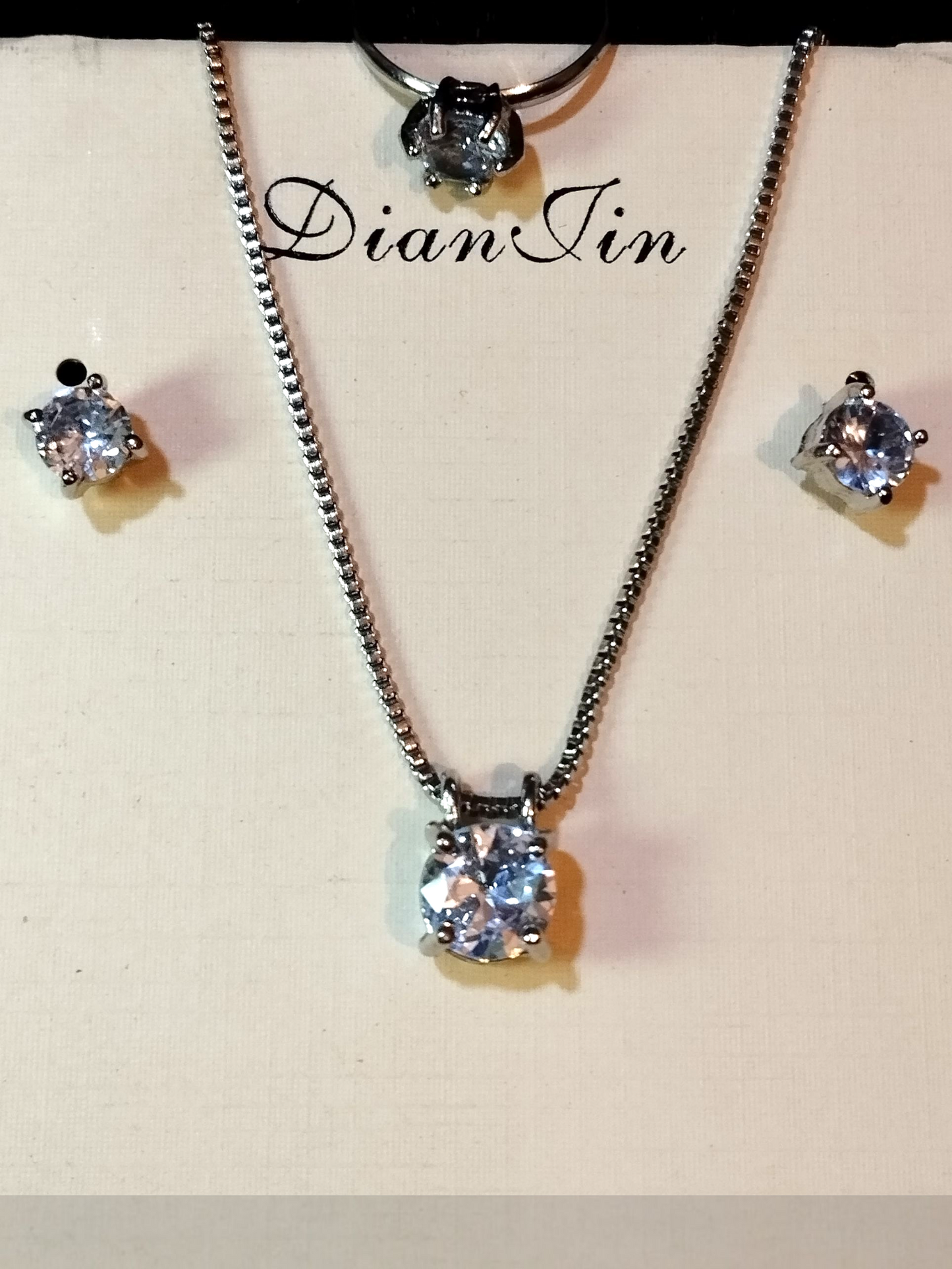 Pendent set for girls